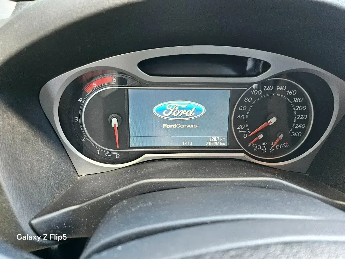 Gebraucht Ford Mondeo 140 PS (102 kW) 2009 Schwarz Kombi