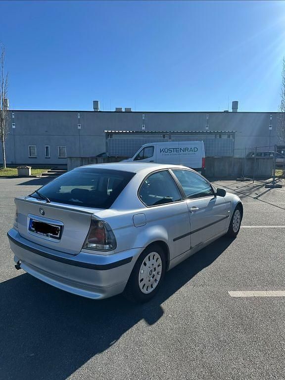 Usado BMW 316 116 HP (85 kW) 2001 Prateado Sedan