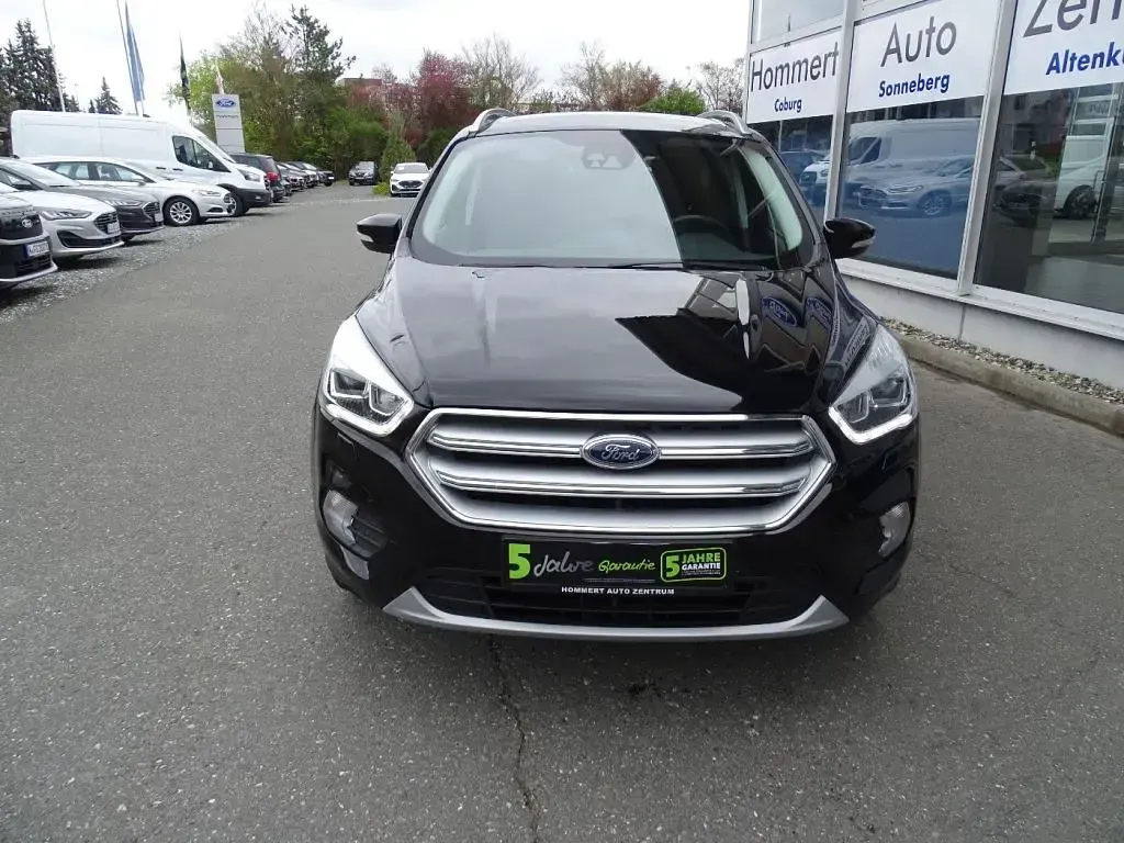 Używany Ford Kuga Titanium 179 KM (131 kW) 2019 Czarny SUV