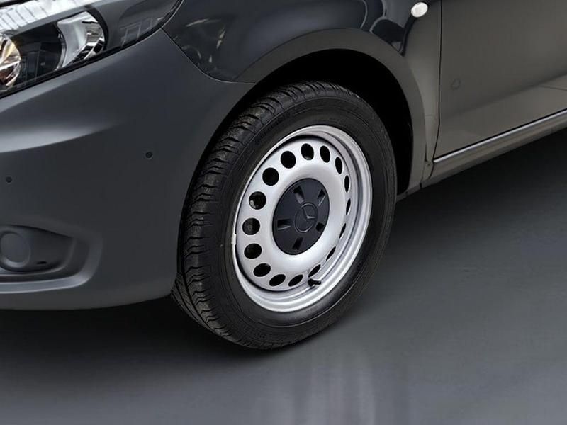 Gebraucht Mercedes e-Vito 85 kW (116 PS) 2021 Graphitgrau metallic Van / Kleinbus