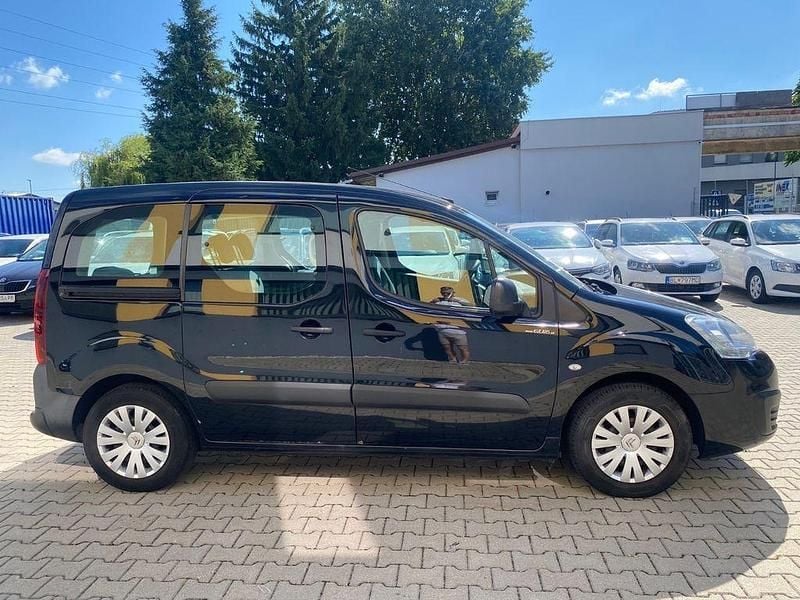 Gebraucht Citroën Berlingo Feel 99 PS (72 kW) 2017 Schwarz Van / Kleinbus