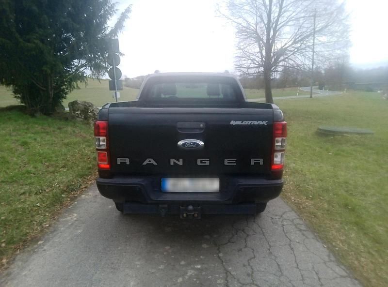 Gebraucht Ford Ranger 200 PS (147 kW) 2016 Schwarz Abholung