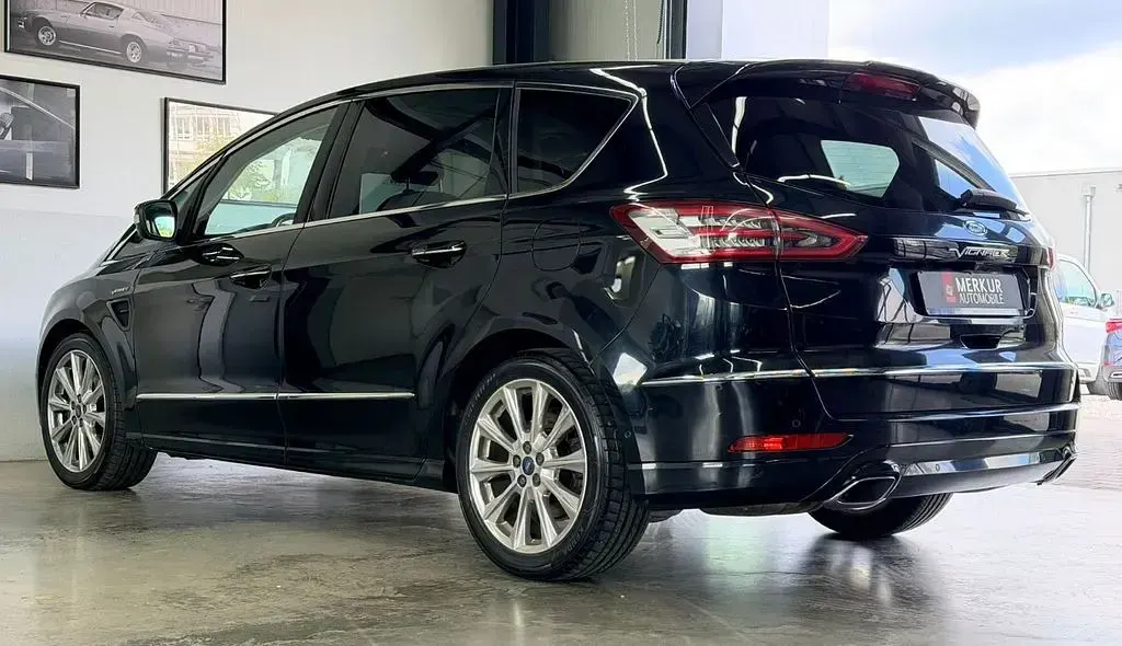 Gebraucht Ford S-MAX Vignale 209 PS (153 kW) 2017 Schwarz Van / Kleinbus