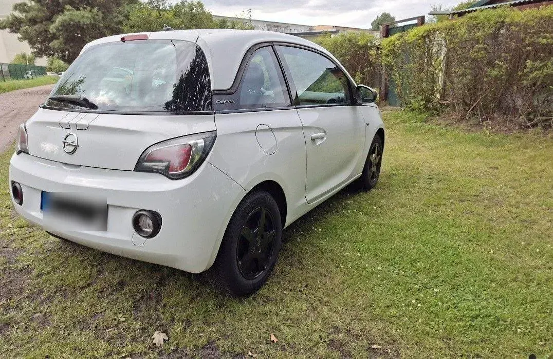 Gebraucht Opel Adam 69 PS (50 kW) 2013 Weiß Kleinwagen