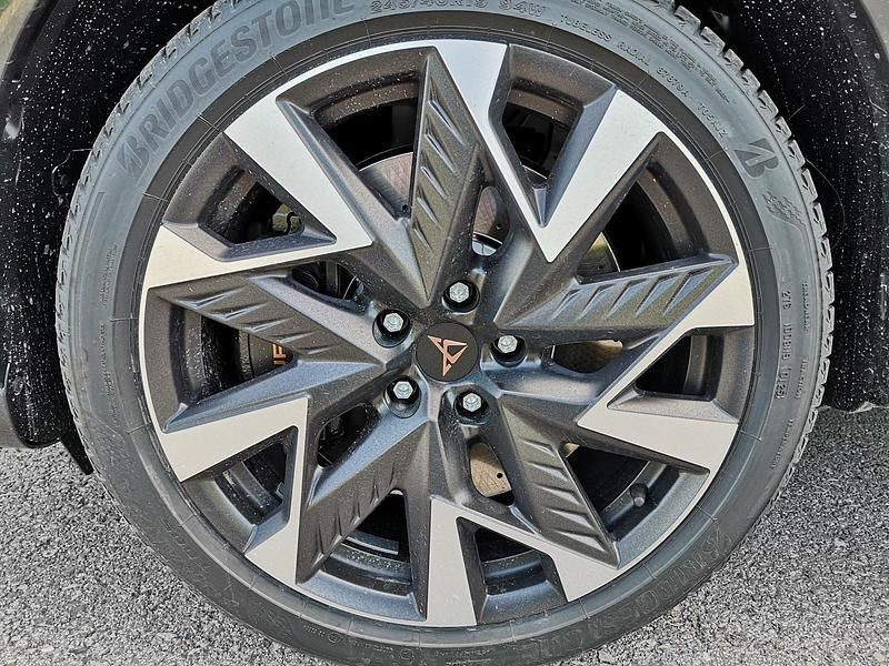 Neu Cupra Formentor VZ 333 PS (244 kW) 2025 Nevadaweiß metallic SUV