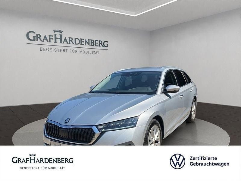 Silber Gebraucht 2020 Skoda Octavia First Edition Kombi | 17.888 € (Superpreis) - Bild 1/4