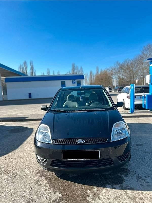 Gebraucht Ford Fiesta 80 PS (58 kW) 2002 Schwarz Kleinwagen