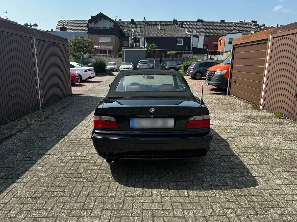Gebraucht BMW 320 Cabriolet M Sport 150 PS (110 kW) 1994 Schwarz Cabrio