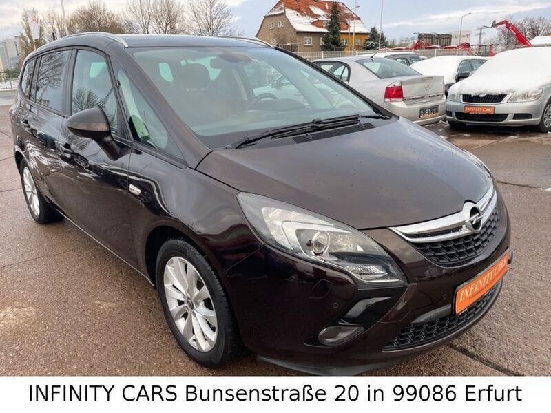 Braun Gebraucht 2015 Opel Zafira Tourer Style Van / Kleinbus | 8.490 € (Fairer Preis) - Bild 1/4
