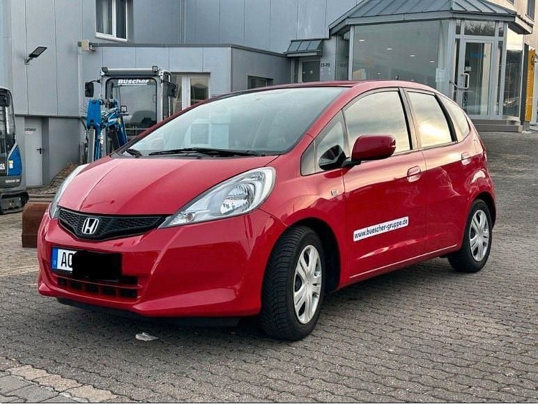 Gebraucht Honda Jazz Trend 90 PS (66 kW) 2013 Rot Kleinwagen