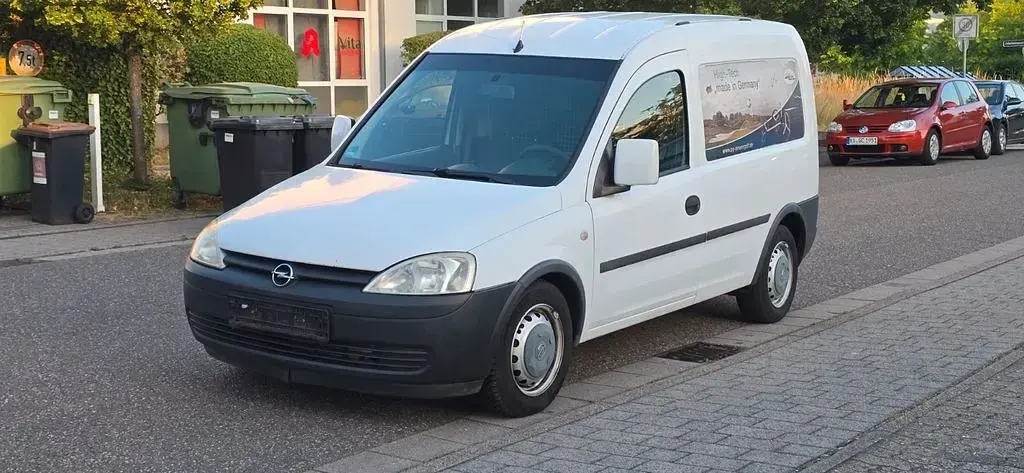 Gebraucht Opel Combo 75 PS (55 kW) 2008 Weiß Van / Kleinbus