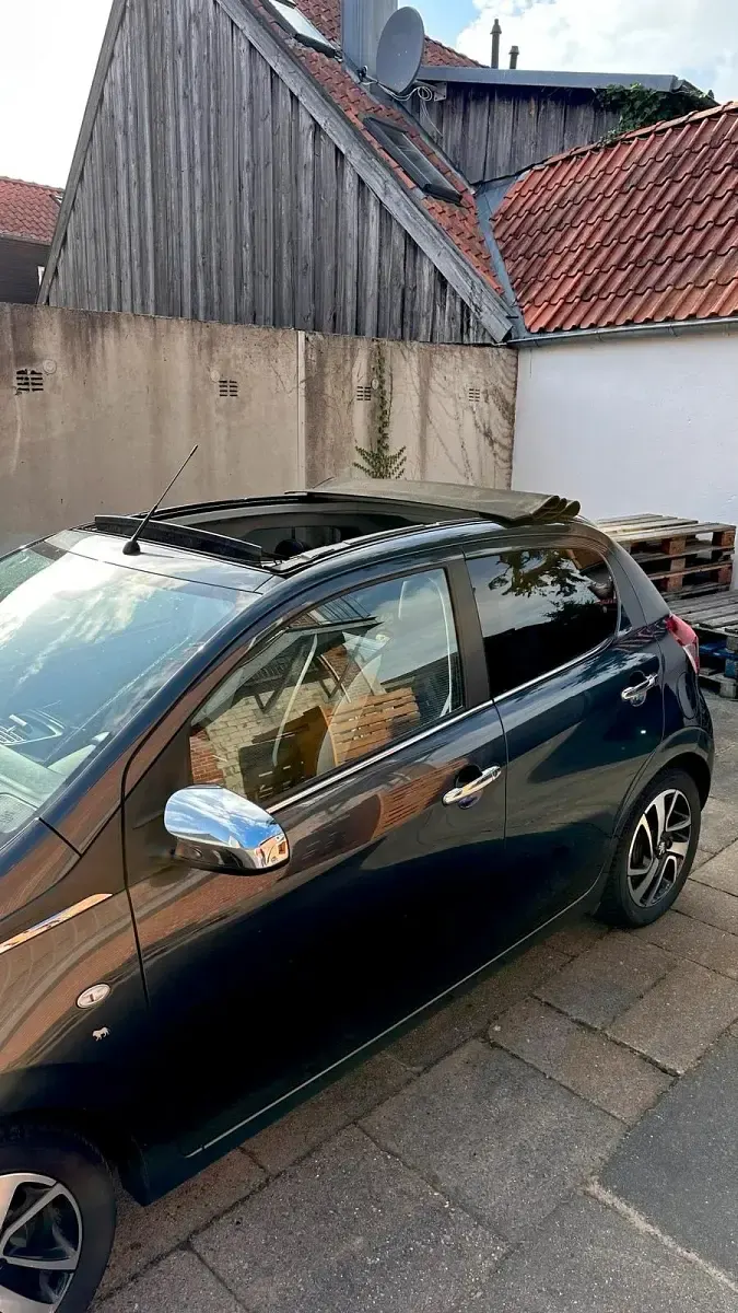 Gebraucht Peugeot 108 Allure 82 PS (60 kW) 2018 Grau Kleinwagen