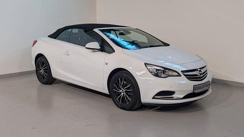 Weiß Gebraucht 2013 Opel Cascada Cabrio | 8.490 € (Teuer) - Bild 1/4