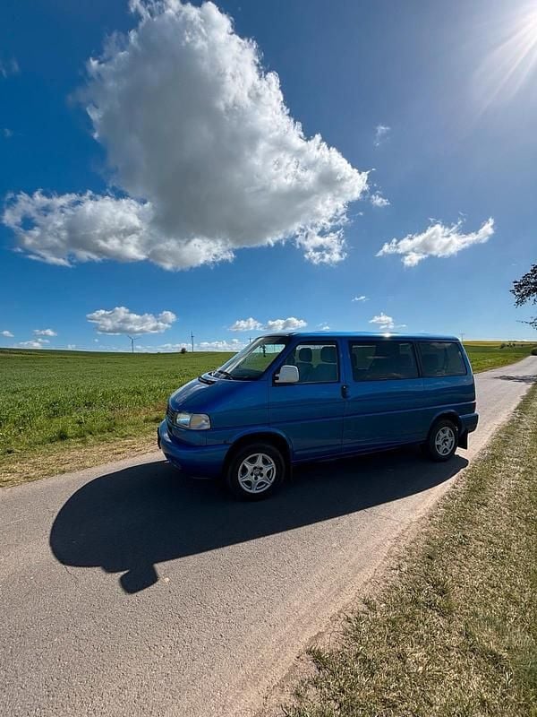 Usata VW Caravelle 2004 Blu Furgone