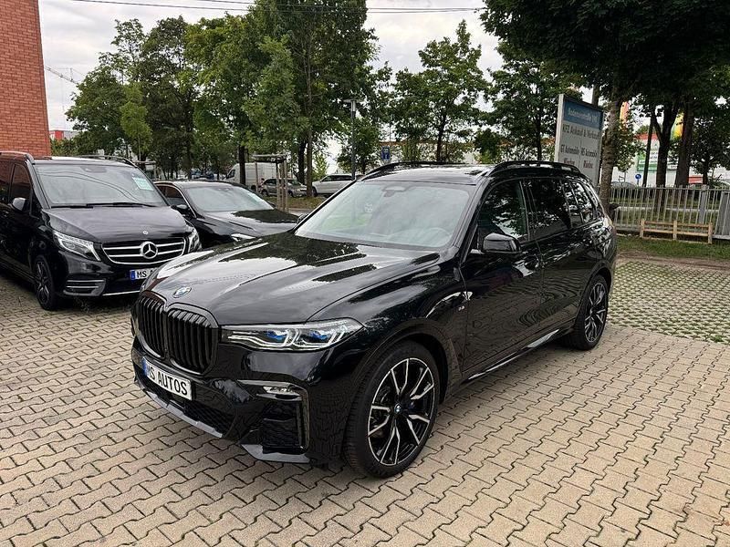 Black sapphire Gebraucht 2021 BMW X7 M Sport SUV | 75.690 € (Etwas zu teuer) - Bild 1/4