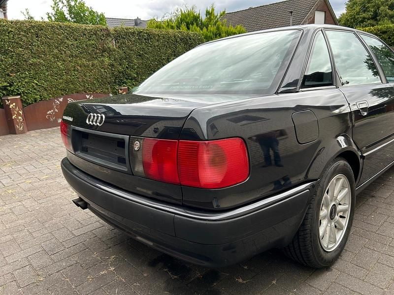 Gebraucht Audi 80 174 PS (127 kW) 1991 Schwarz Limousine