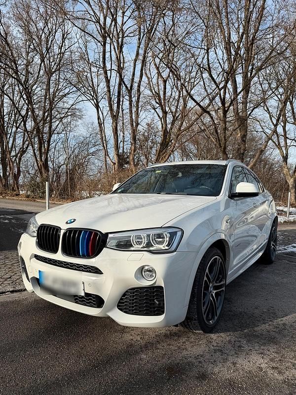 Weiß Gebraucht 2017 BMW X4 SUV | 24.999 € (Fairer Preis) - Bild 1/4