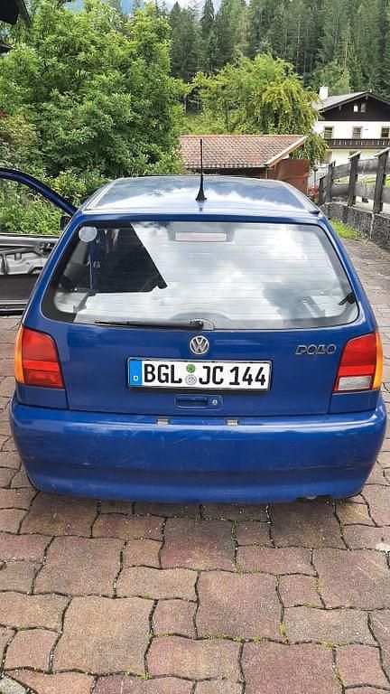Gebraucht VW Polo Basis 60 PS (44 kW) 1998 Blau Kleinwagen