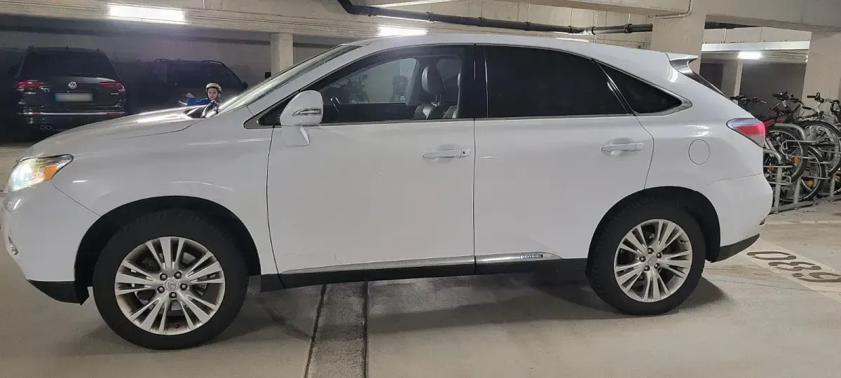 Gebraucht Lexus RX450h 249 PS (183 kW) 2010 Weiß SUV
