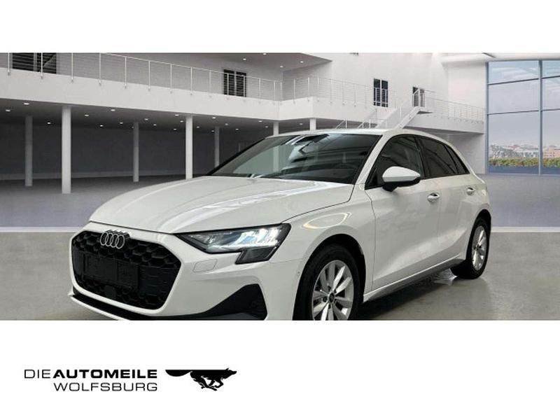 Arkonaweiß Gebraucht 2024 Audi A3 Ambiente Limousine | 28.990 € (Guter Preis) - Bild 1/4