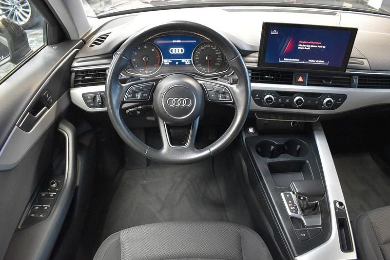 Gebraucht Audi A4 Sport 150 PS (110 kW) 2022 Schwarz Kombi