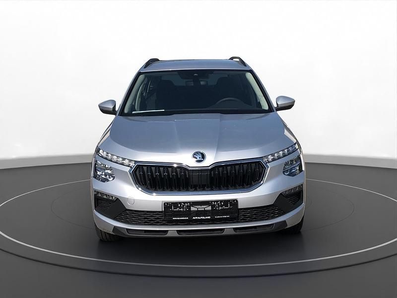 Gebraucht Skoda Kamiq Essence 116 PS (85 kW) 2025 Brilliant silber SUV