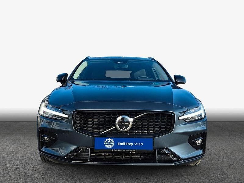 Gebraucht Volvo V60 Plus 197 PS (144 kW) 2025 Denim blaumetallic Kombi