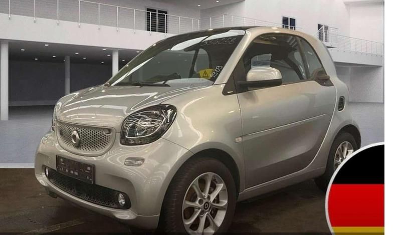 Cool silver Gebraucht 2018 Smart ForTwo Electric Drive Kleinwagen | 7.900 € (Fairer Preis) - Bild 1/1