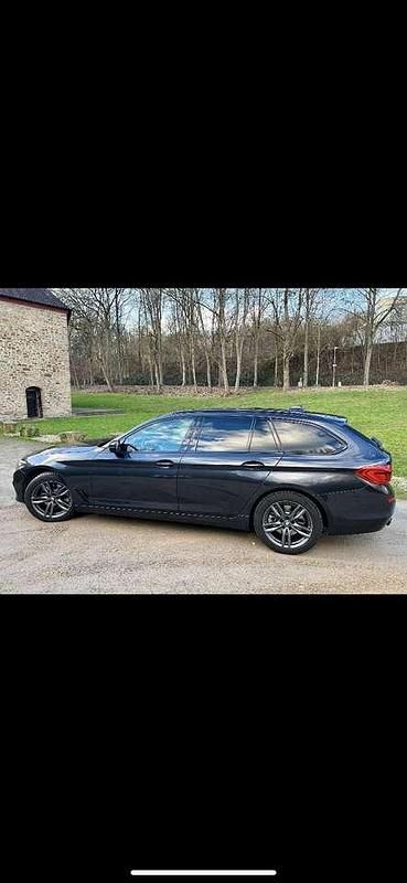 Grau Gebraucht 2018 BMW 520 Sport Line Kombi | 20.500 € (Guter Preis) - Bild 1/4