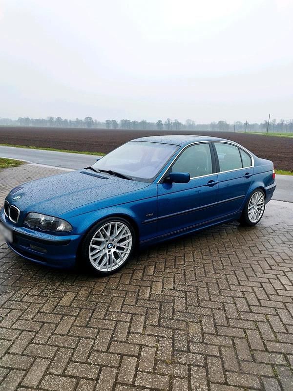 Usata BMW 325 192 CV (141 kW) 2000 Blu Berlina