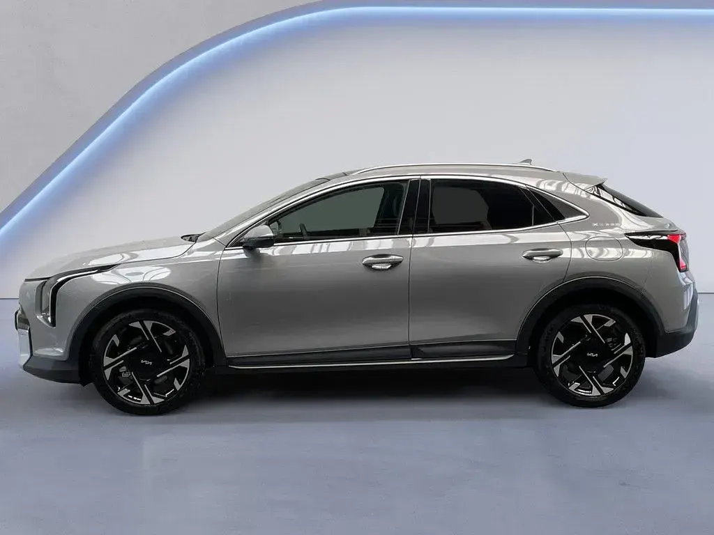 Neu Kia XCeed 179 PS (131 kW) 2026 Grau SUV