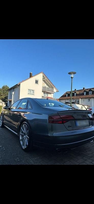 Gebraucht Audi S8 plus Ambiente 605 PS (444 kW) 2017 Grau Limousine
