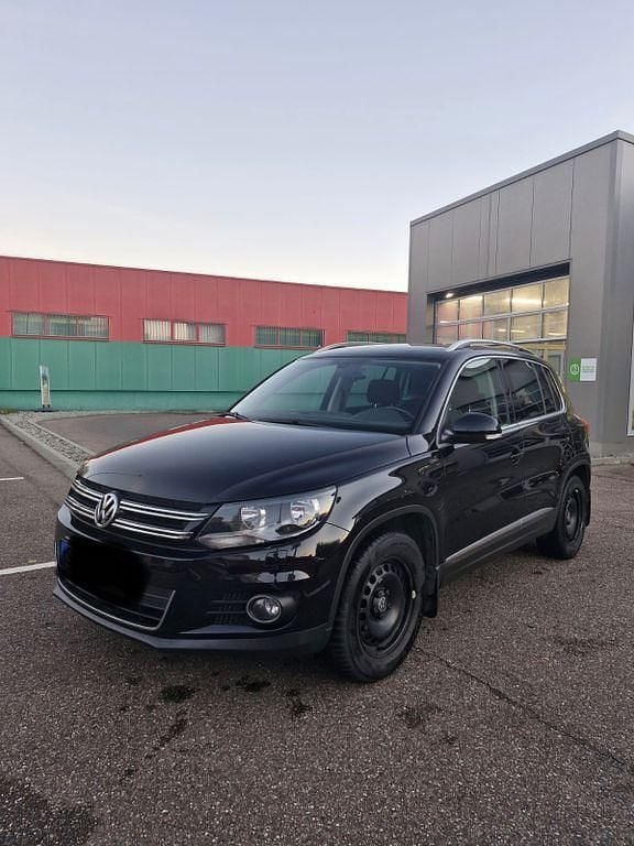 Gebraucht VW Tiguan LOUNGE 150 PS (110 kW) 2015 Schwarz SUV