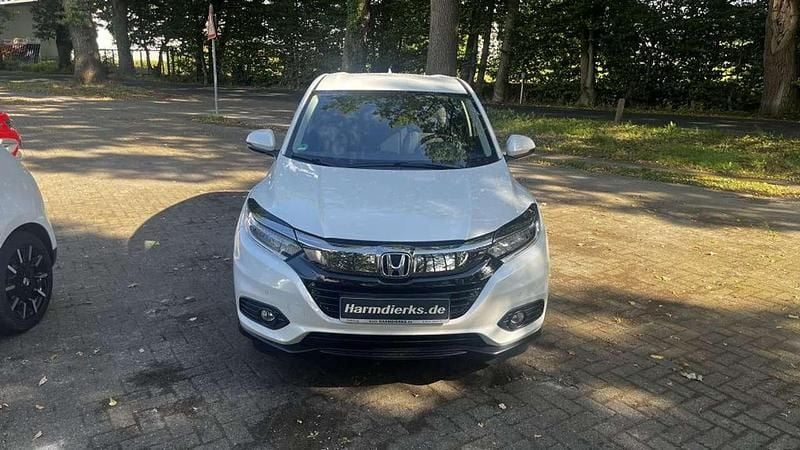 Platinum white pearl (metallic) Gebraucht 2021 Honda HR-V Elegance SUV | 18.990 € (Superpreis) - Bild 1/2