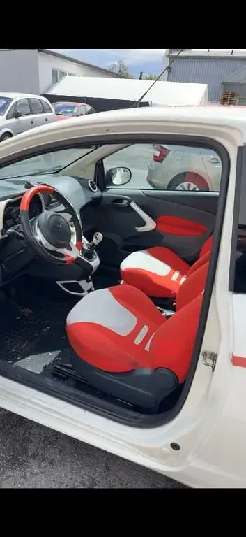 Gebraucht Ford Ka Titanium 75 PS (55 kW) 2010 Weiß Kleinwagen