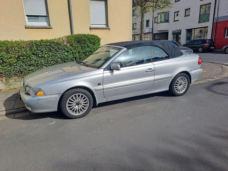 Gebraucht Volvo C70 Comfort 163 PS (119 kW) 2003 Silber Cabrio