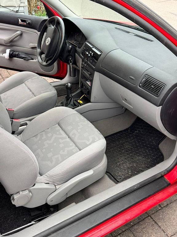 Gebraucht VW Golf III 75 PS (55 kW) 1998 Rot Limousine