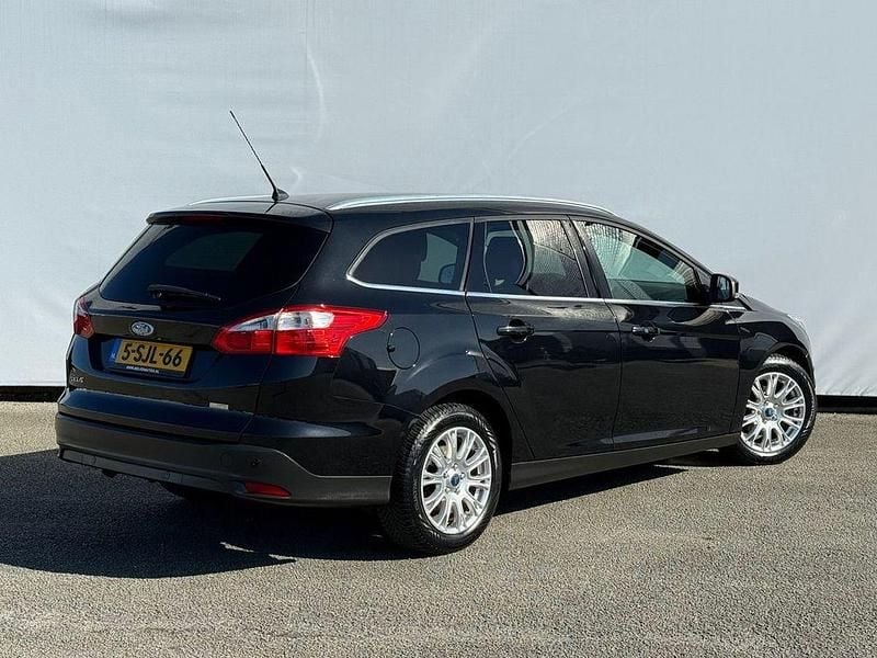 Usata Ford Focus 105 CV (77 kW) 2013 Nero Station wagon