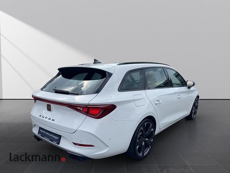 Usata Cupra Leon 310 CV (228 kW) 2024 Bianco Station wagon