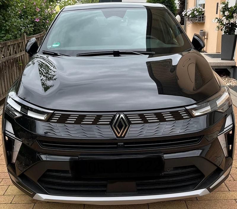 Schwarz Gebraucht 2024 Renault Symbioz Iconic SUV | 32.950 € (Fairer Preis) - Bild 1/4