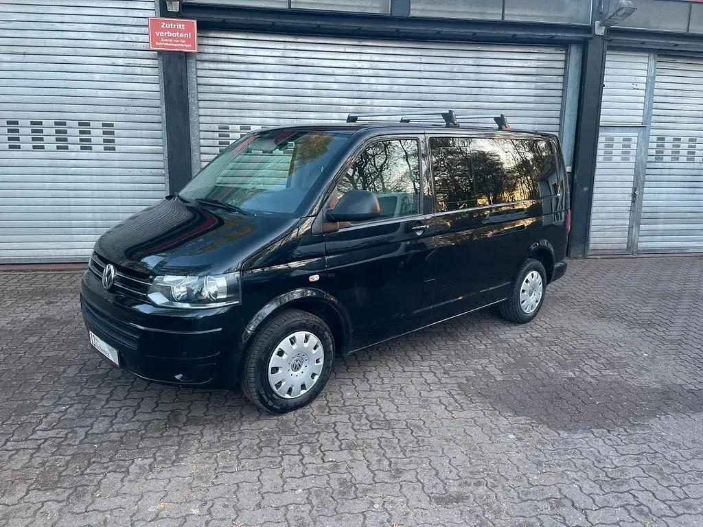 Gebraucht VW Transporter Comfortline 140 PS (102 kW) 2013 Schwarz Van