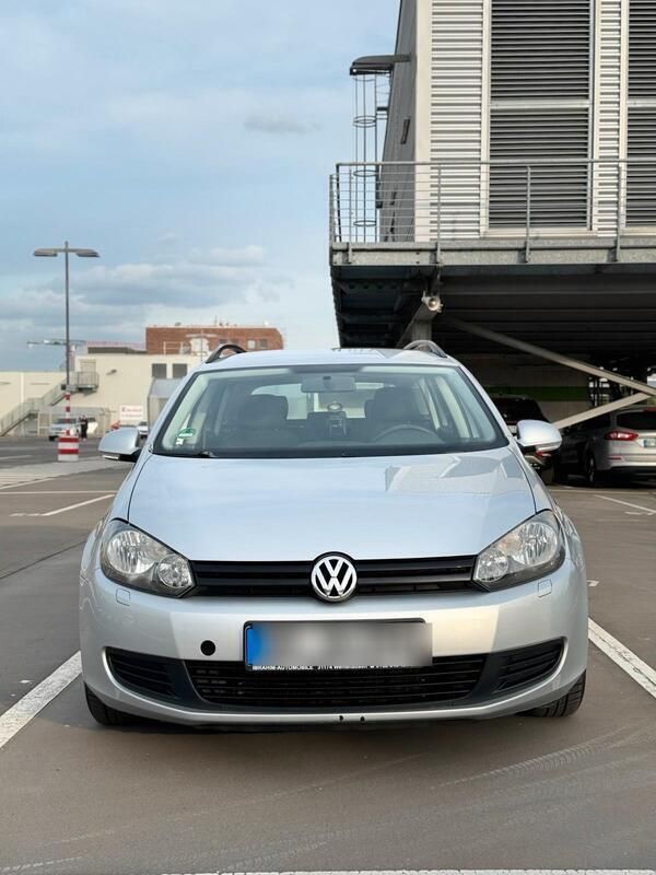 Silber Gebraucht 2009 VW Golf VI Limousine | 3.100 € (Guter Preis) - Bild 1/4