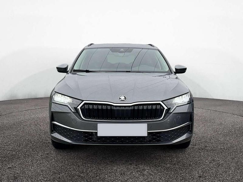 Usata Skoda Octavia Selection 150 CV (110 kW) 2025 Grigio Station wagon