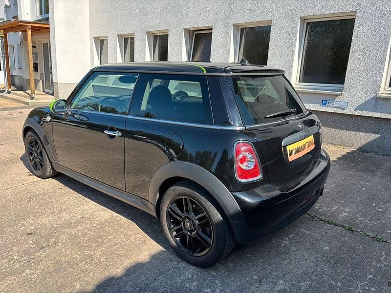 Gebraucht Mini ONE 75 PS (55 kW) 2013 Schwarz Kleinwagen
