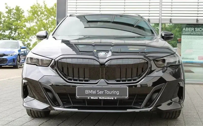Neu BMW 520 M Sport 197 PS (144 kW) 2026 Schwarz Kombi