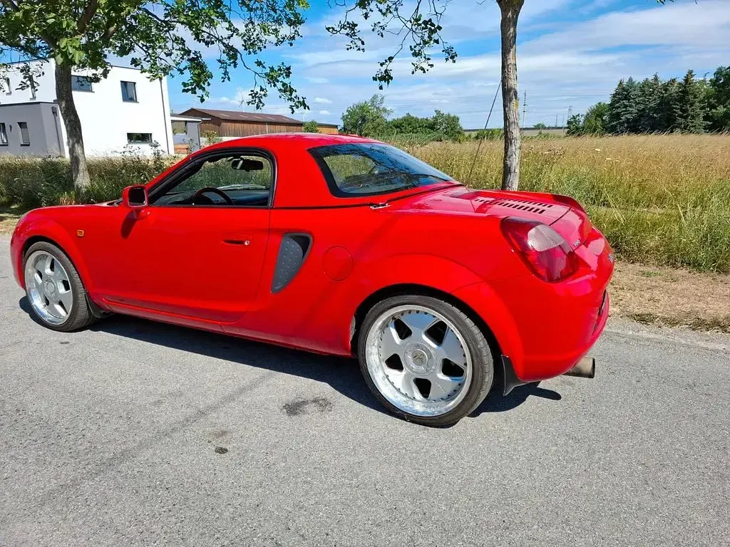 Gebraucht Toyota MR2 140 PS (102 kW) 2000 Rot Cabrio