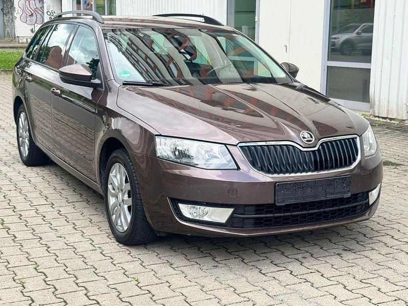 Braun Gebraucht 2016 Skoda Octavia Ambition Kombi | 9.999 € (Fairer Preis) - Bild 1/4