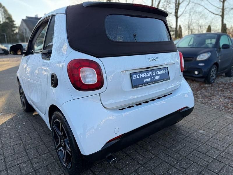 Gebraucht Smart ForTwo Cabrio 90 PS (66 kW) 2018 Weiß Cabrio