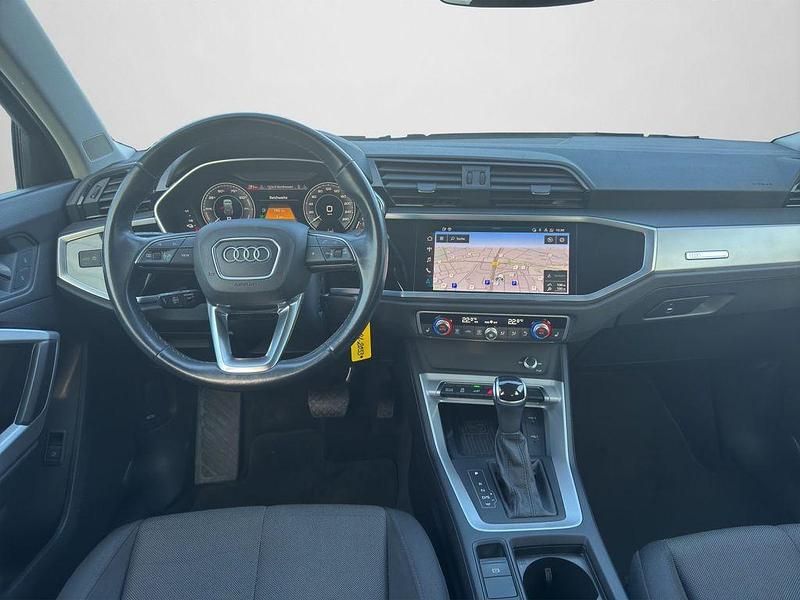 Gebraucht Audi Q3 Basis 245 PS (180 kW) 2022 Nanograu metallic (metallic) SUV