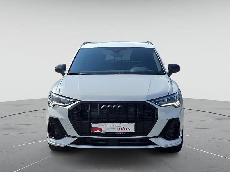 Gletscherweiß metallic Gebraucht 2024 Audi Q3 S-Line SUV | 40.999 € (Fairer Preis) - Bild 1/4